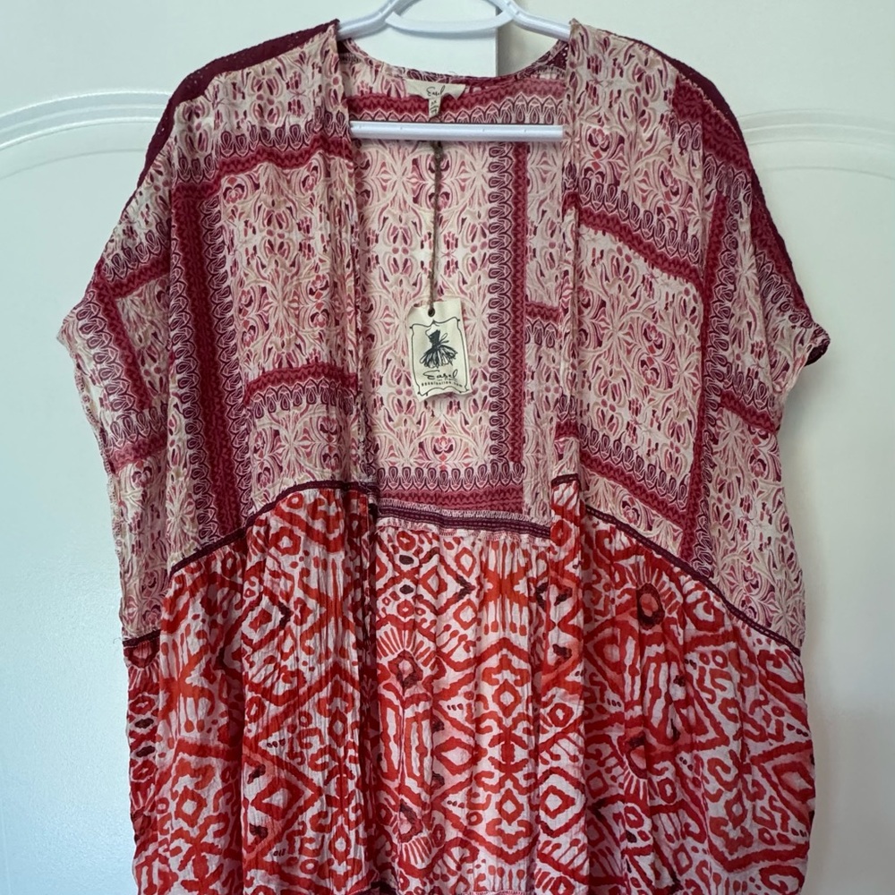 Red and Pink Patterned Kimono